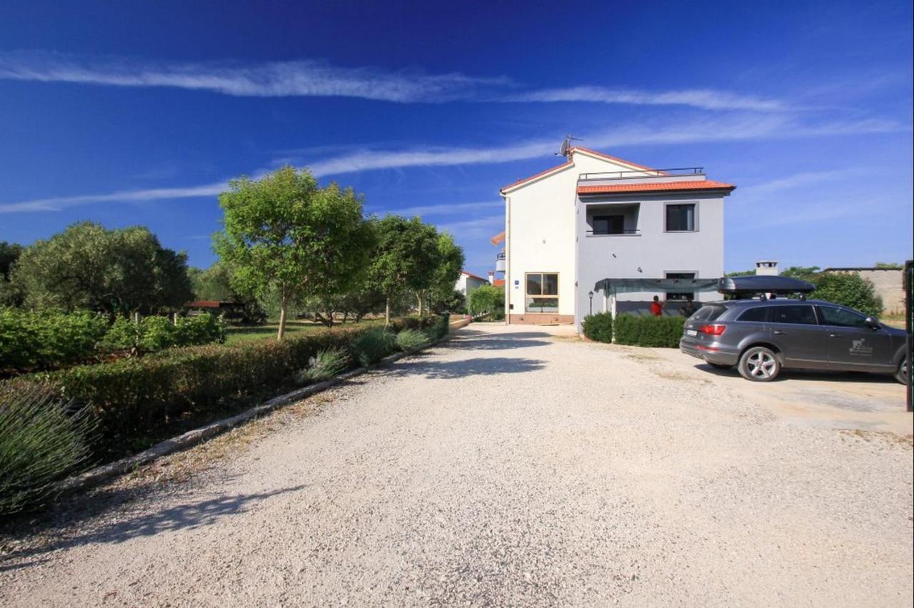 Vila Perunika Sukosan Exterior photo
